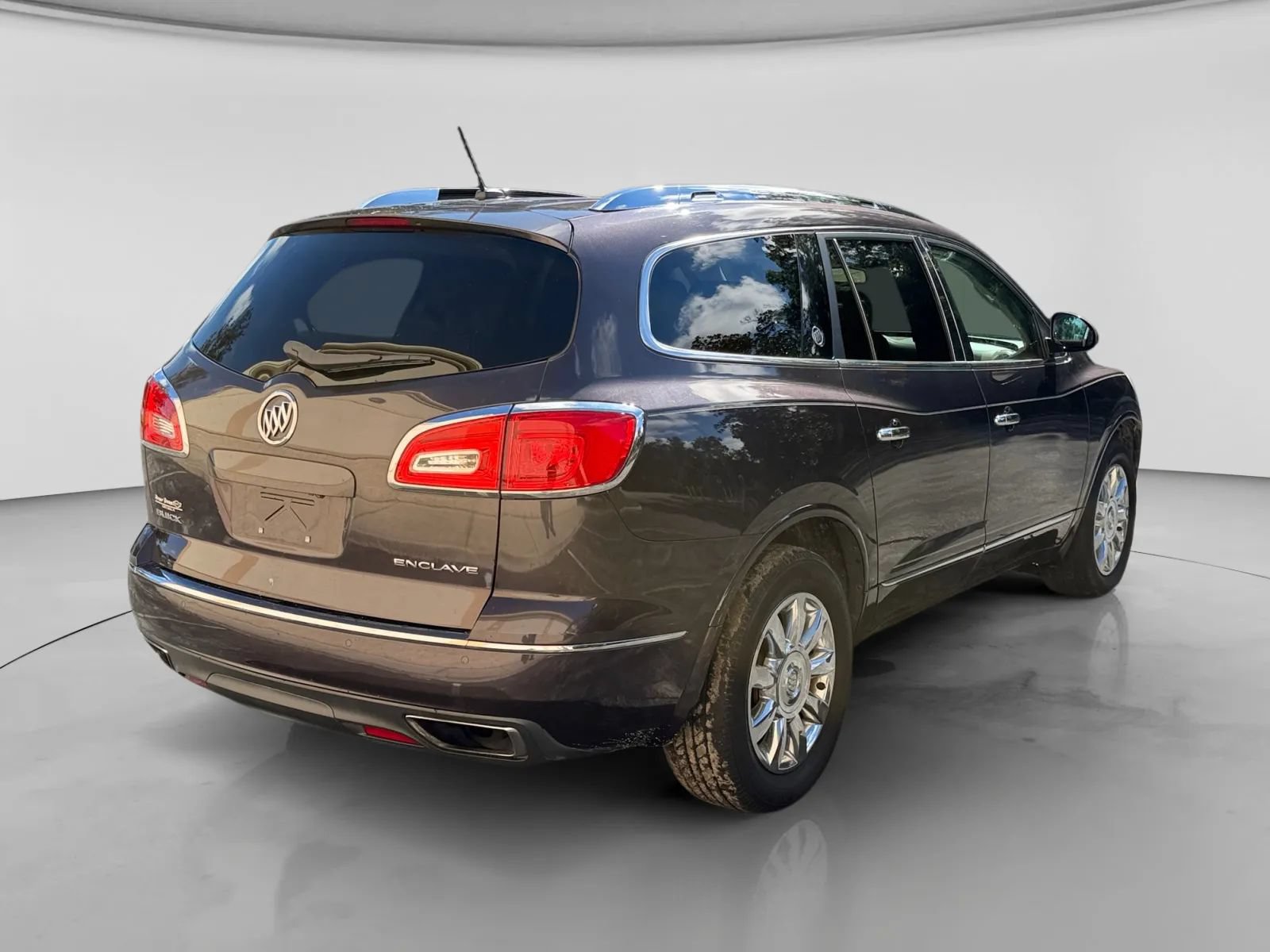 Used 2015 Buick Enclave Premium w/ Trailering Package FWD image 5
