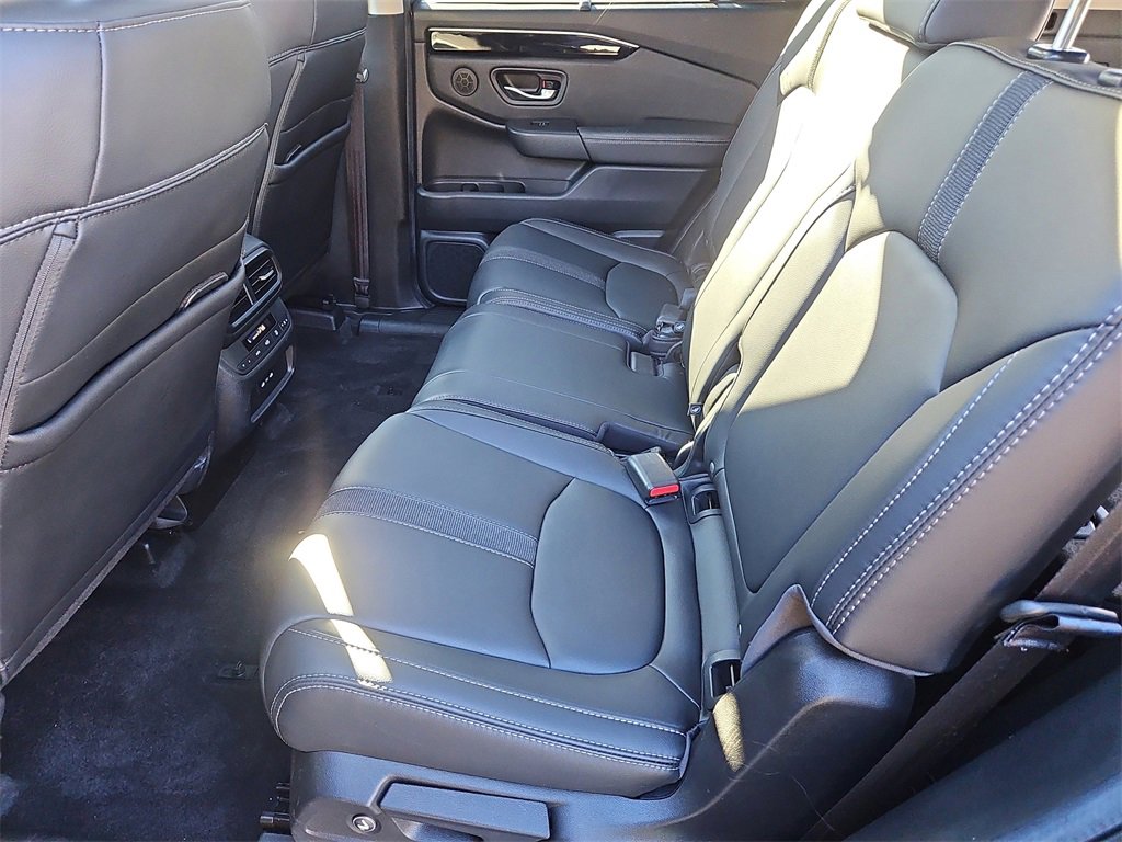 Used 2024 Honda Pilot Touring image 35