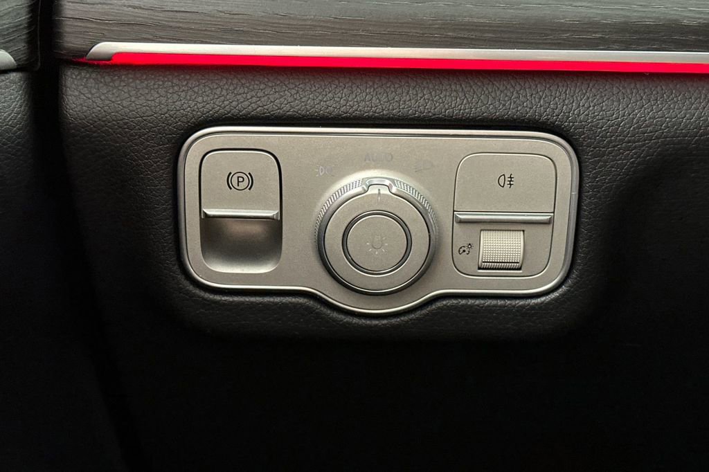 Certified 2026 Mercedes-Benz GLE 350 4MATIC image 33