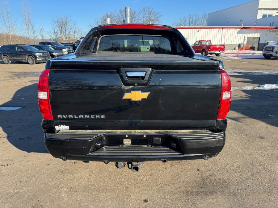 Used 2012 Chevrolet Avalanche LTZ image 4
