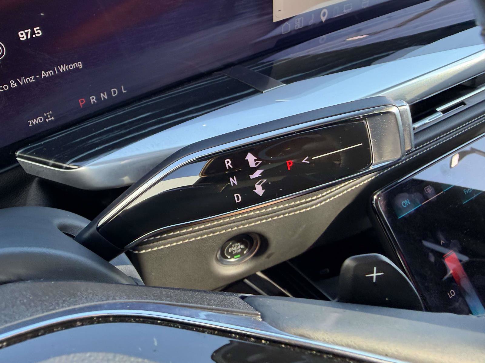 Certified 2025 Cadillac Escalade Sport w/ LPO, ONYX Package AWD/4WD image 26