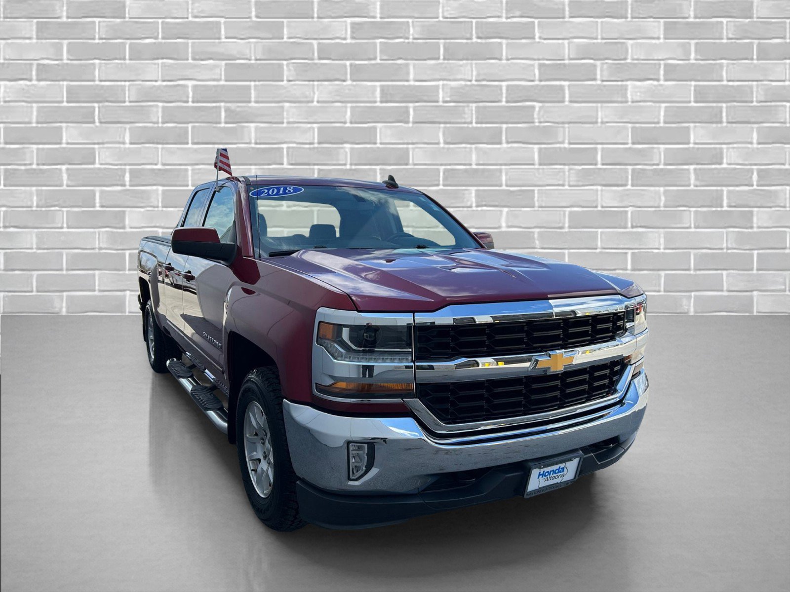 Used 2018 Chevrolet Silverado 1500 LT w/ All Star Edition image 6