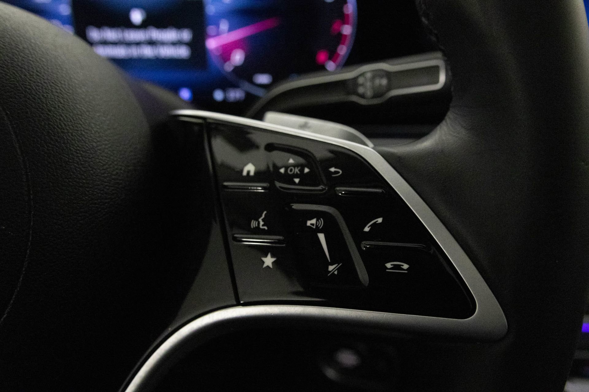 Used 2024 Mercedes-Benz GLE 350 4MATIC image 29