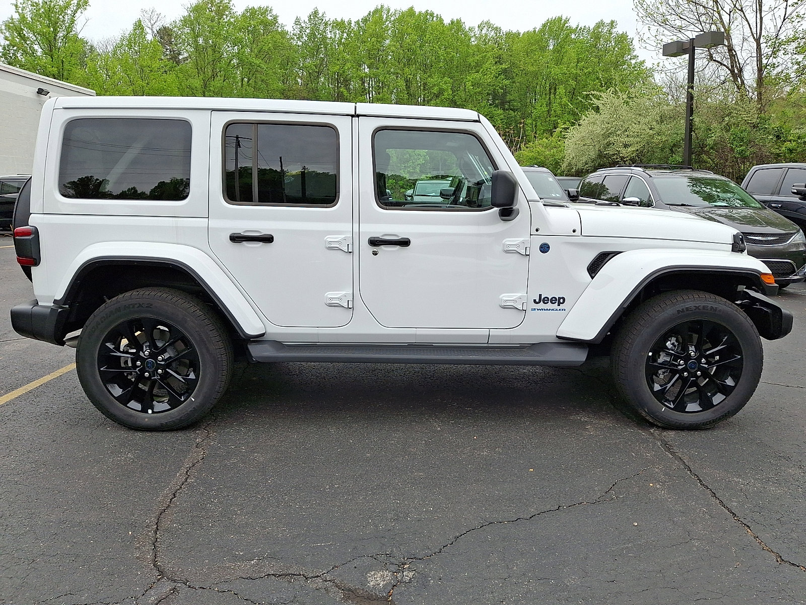 Certified 2025 Jeep Wrangler Unlimited Sahara AWD/4WD image 7