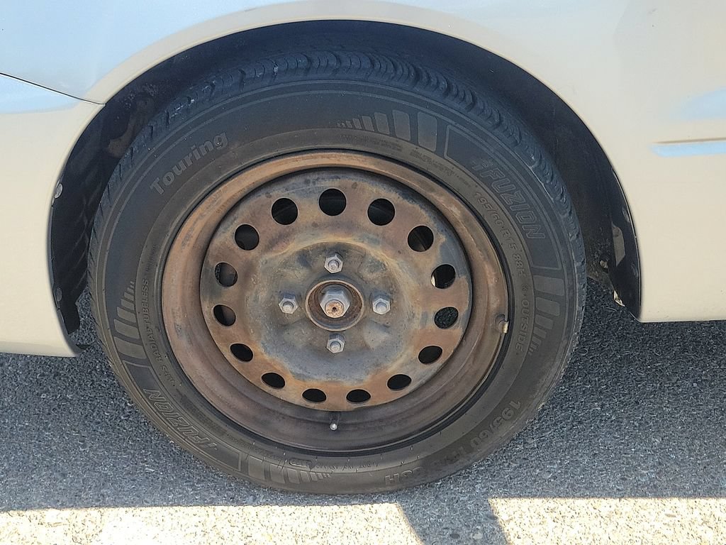 Used 2006 Mitsubishi Lancer FWD image 17