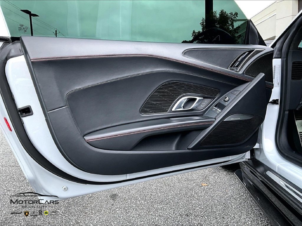 Used 2017 Audi R8 V10 plus AWD/4WD image 21