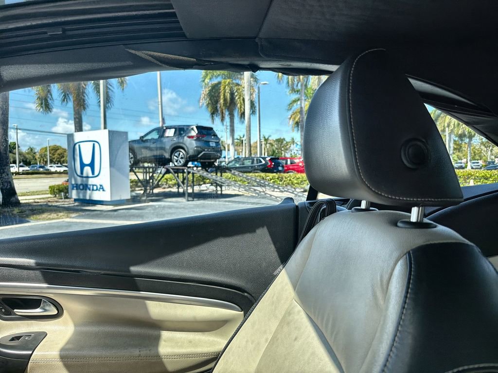 Used 2015 Volkswagen Eos Final Edition image 10