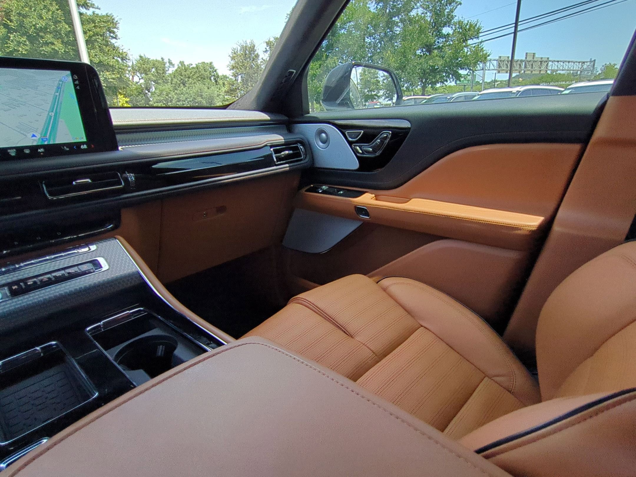 New 2025 Lincoln Aviator Black Label image 3