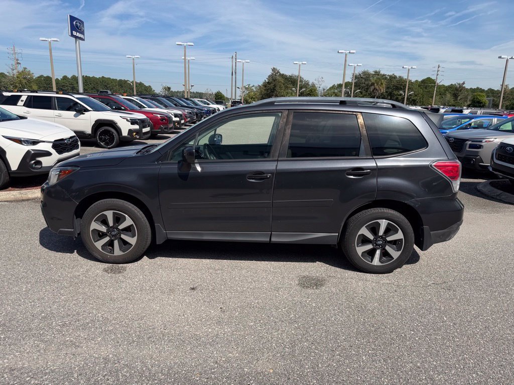 Used 2018 Subaru Forester 2.5i Premium AWD/4WD image 10