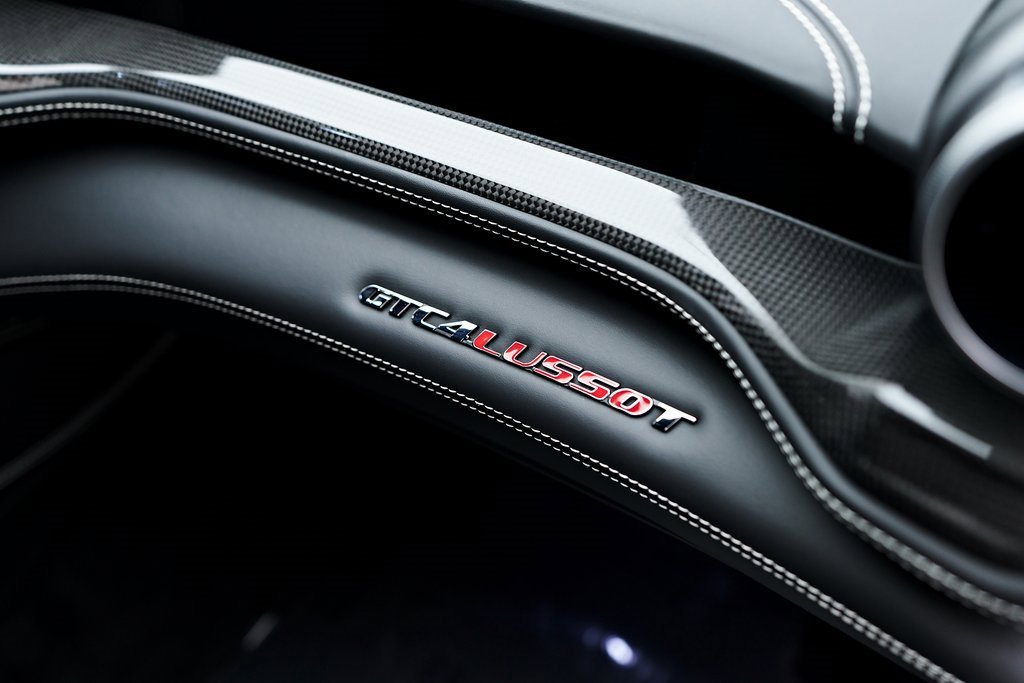 Used 2019 Ferrari GTC4Lusso T image 54