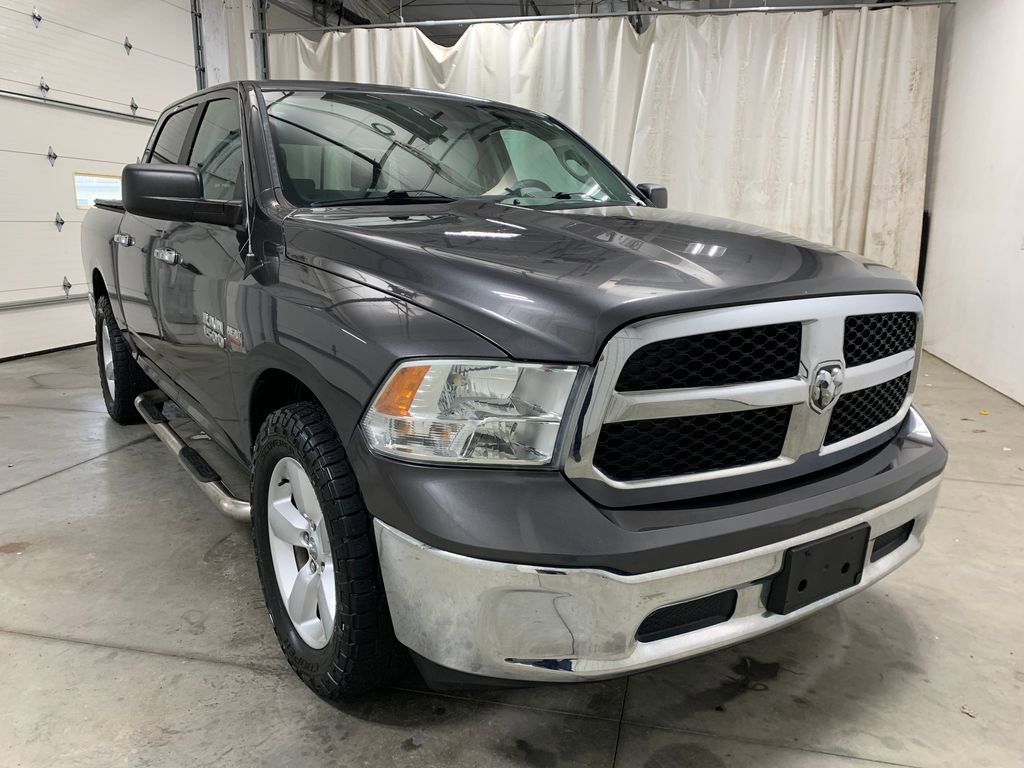 Used 2017 RAM 1500 Classic SLT AWD/4WD image 13