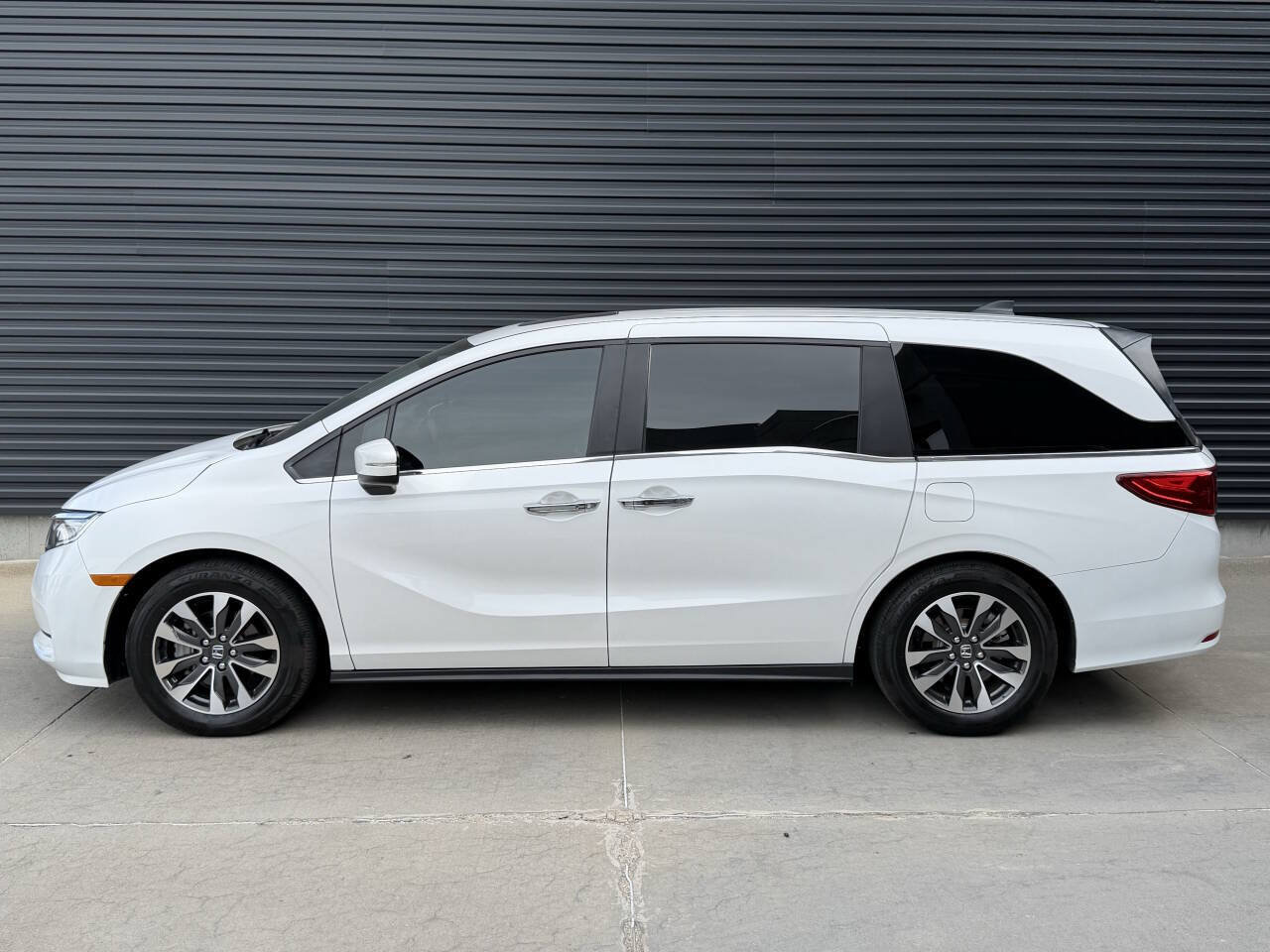 Used 2024 Honda Odyssey EX-L image 9