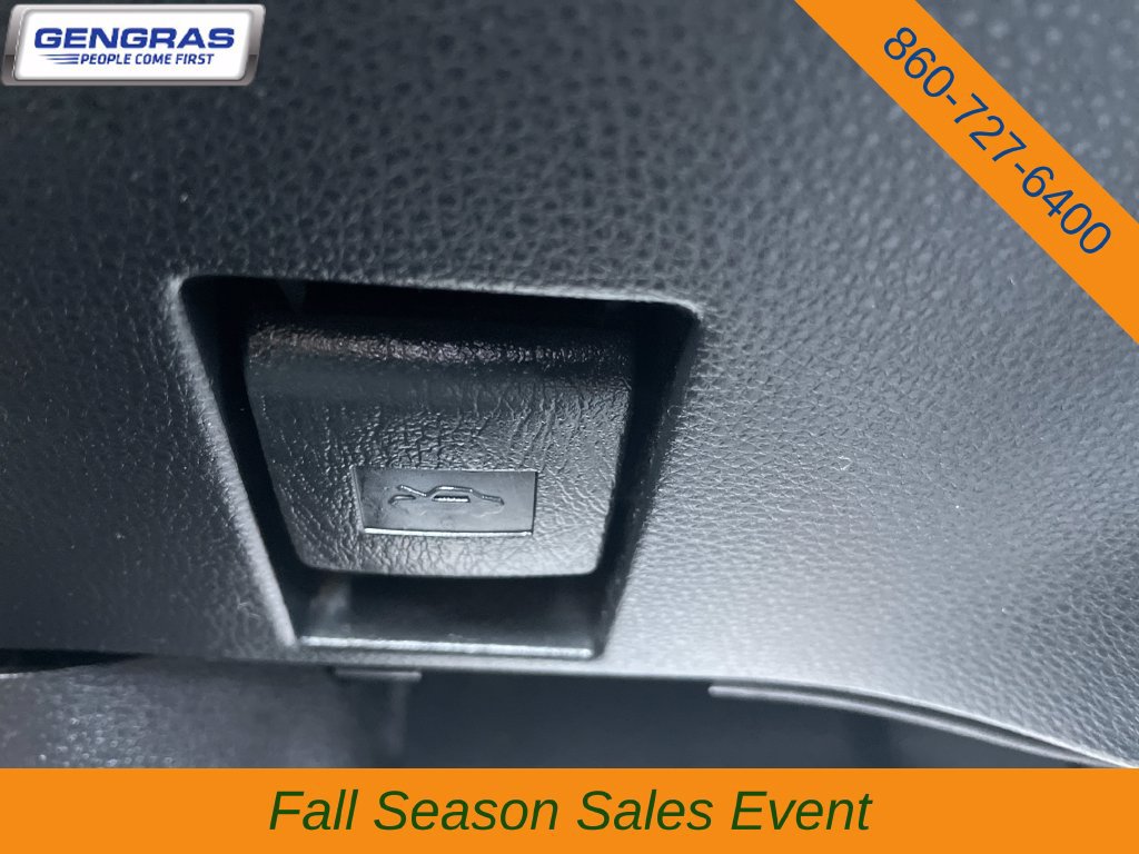 Used 2024 Toyota Corolla LE FWD image 41