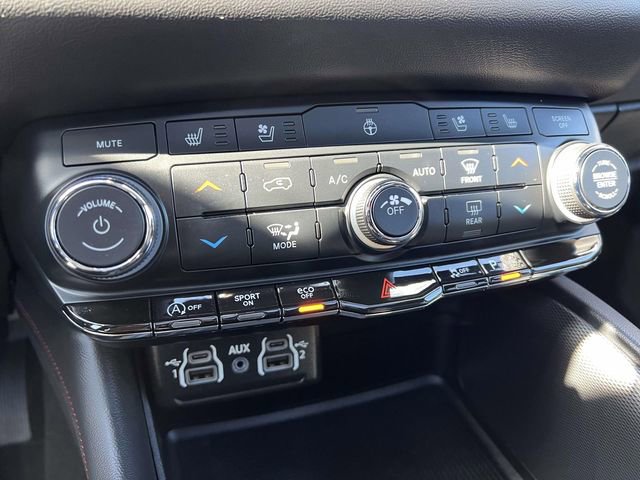 Used 2024 Dodge Durango GT image 22