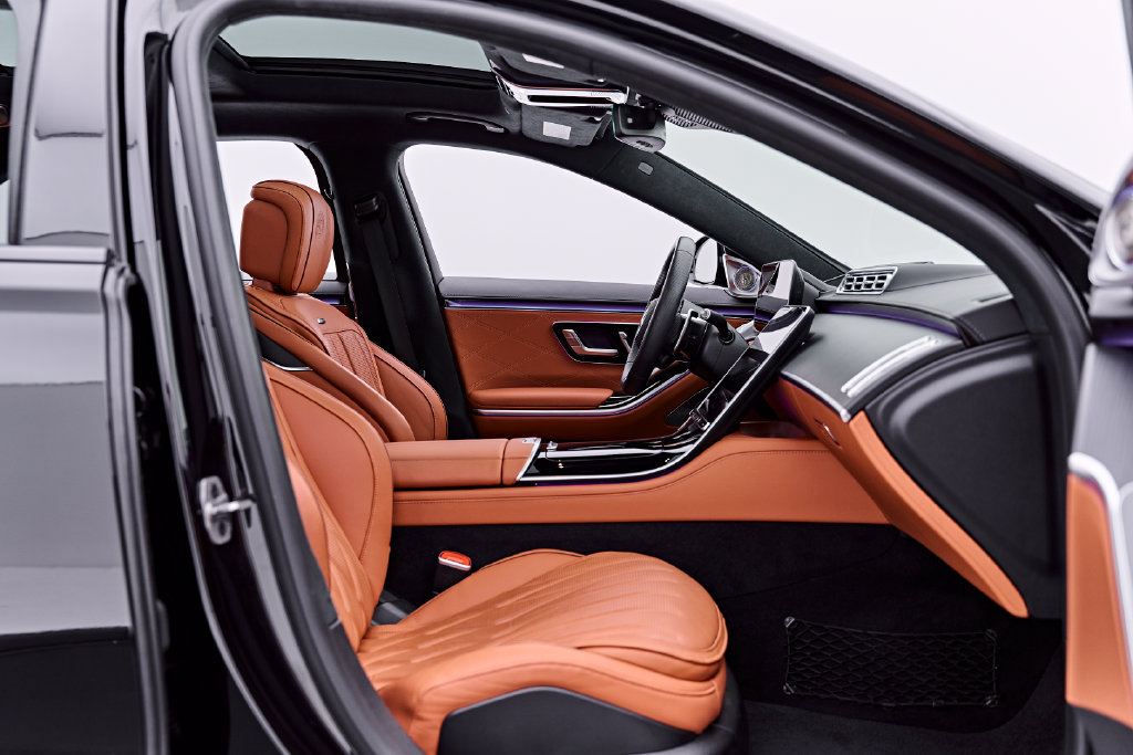 Used 2025 Mercedes-Benz S 63 AMG S image 29