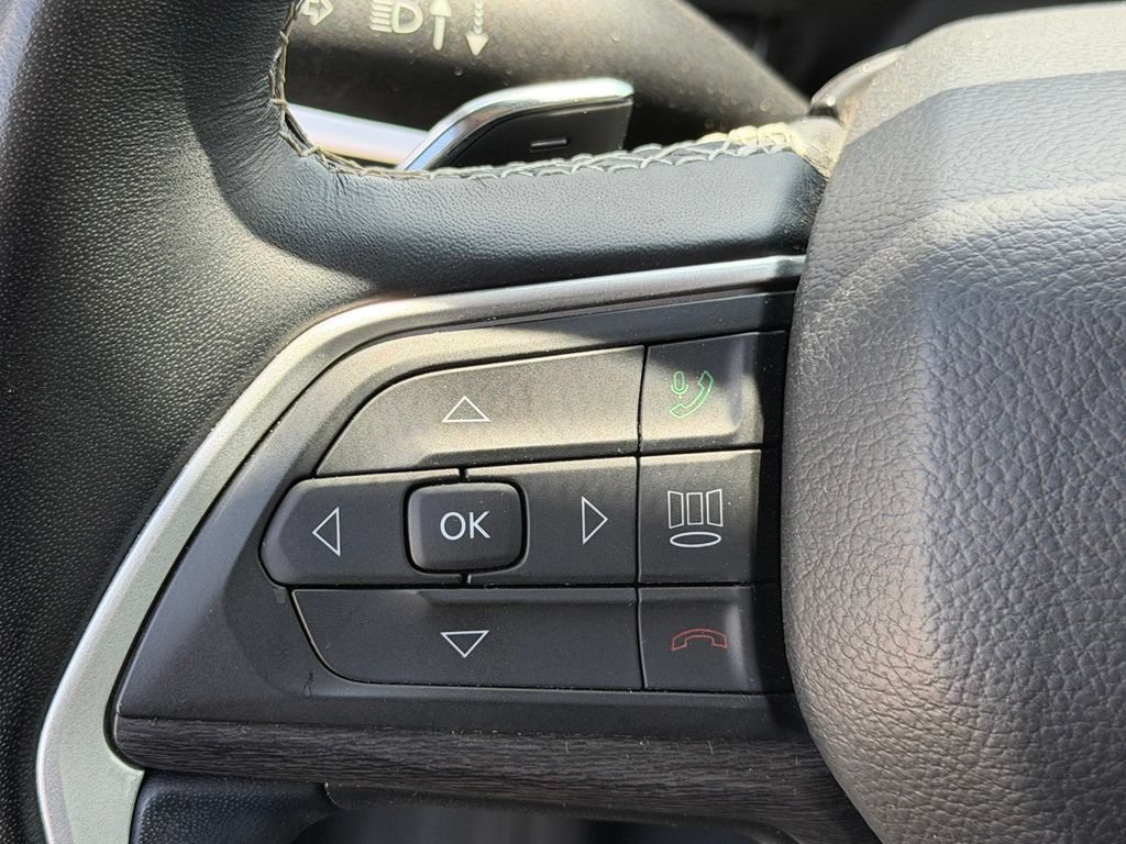 Used 2022 Jeep Grand Cherokee Limited RWD image 15