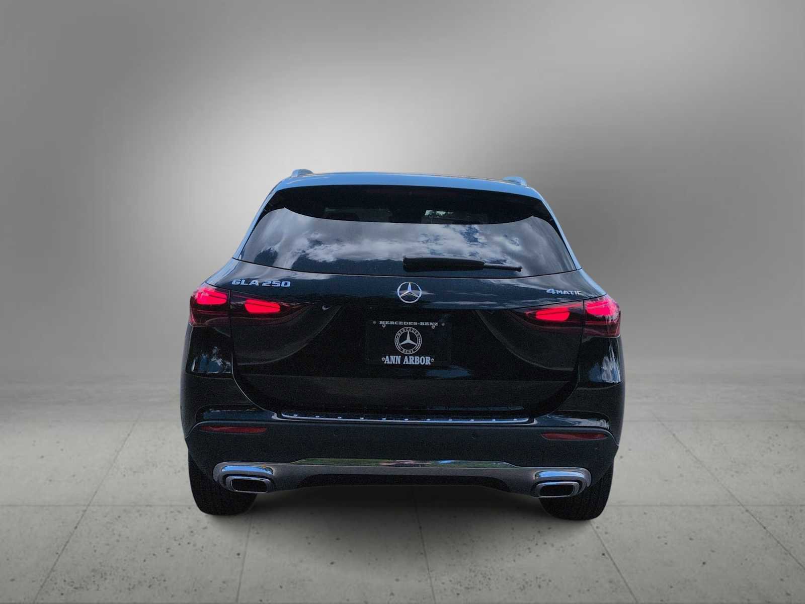 Used 2026 Mercedes-Benz GLA 250 4MATIC image 7