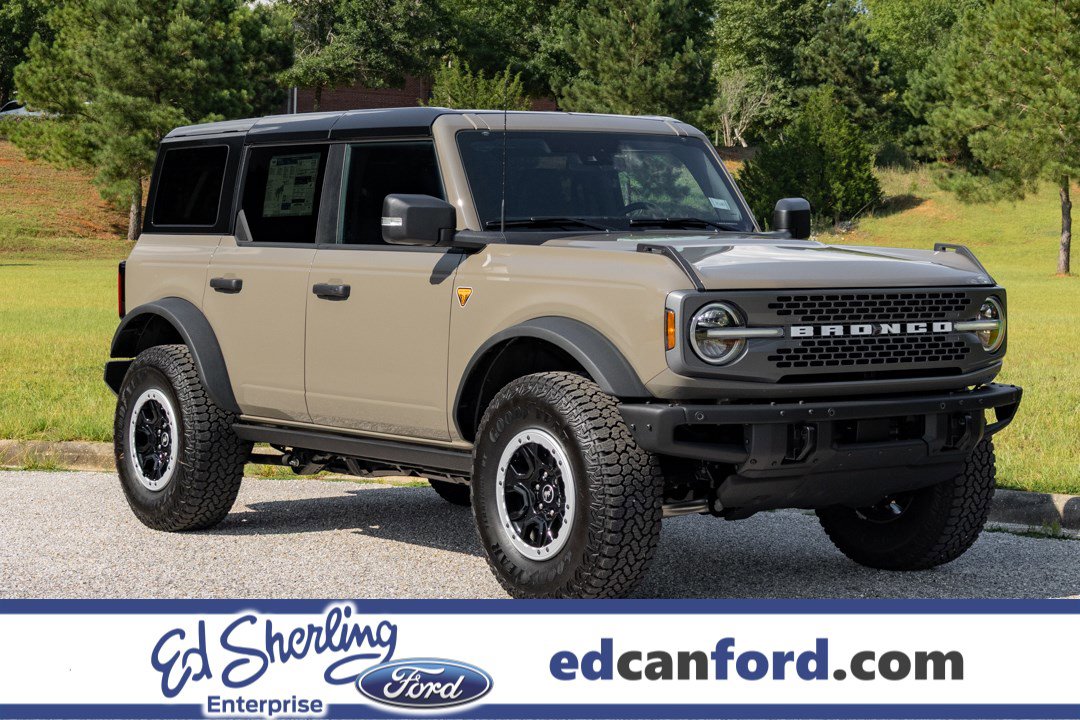 New 2025 Ford Bronco Badlands image 1