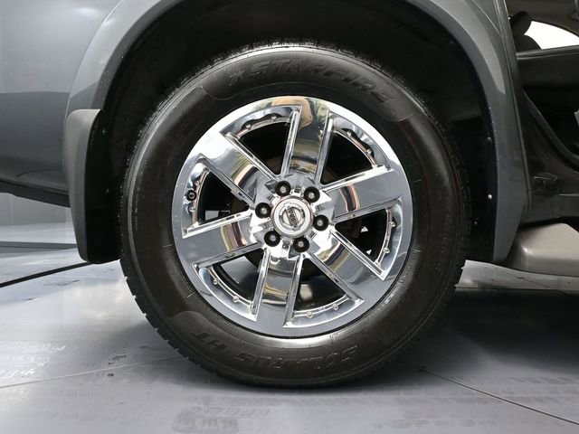 Used 2011 Nissan Armada Platinum w/ 2nd Row Captain Seat Pkg image 13