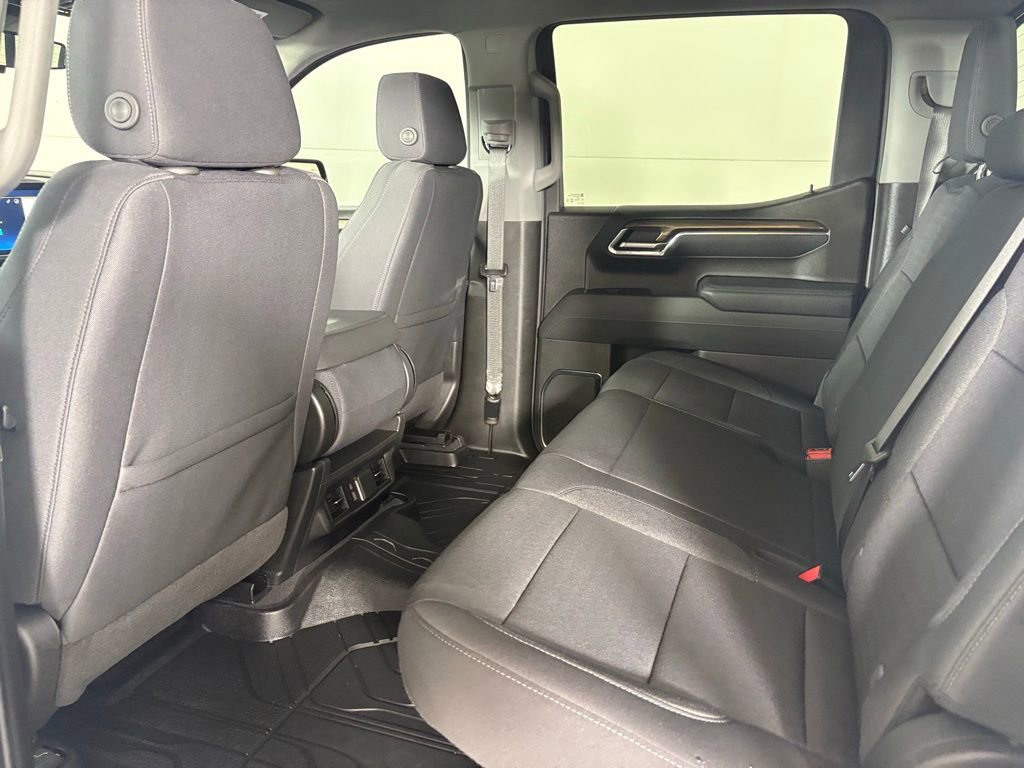 Used 2025 Chevrolet Silverado 1500 LT w/ Safety Package image 46