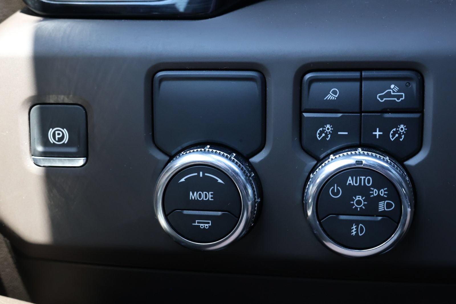Used 2024 GMC Sierra 1500 Denali RWD image 26