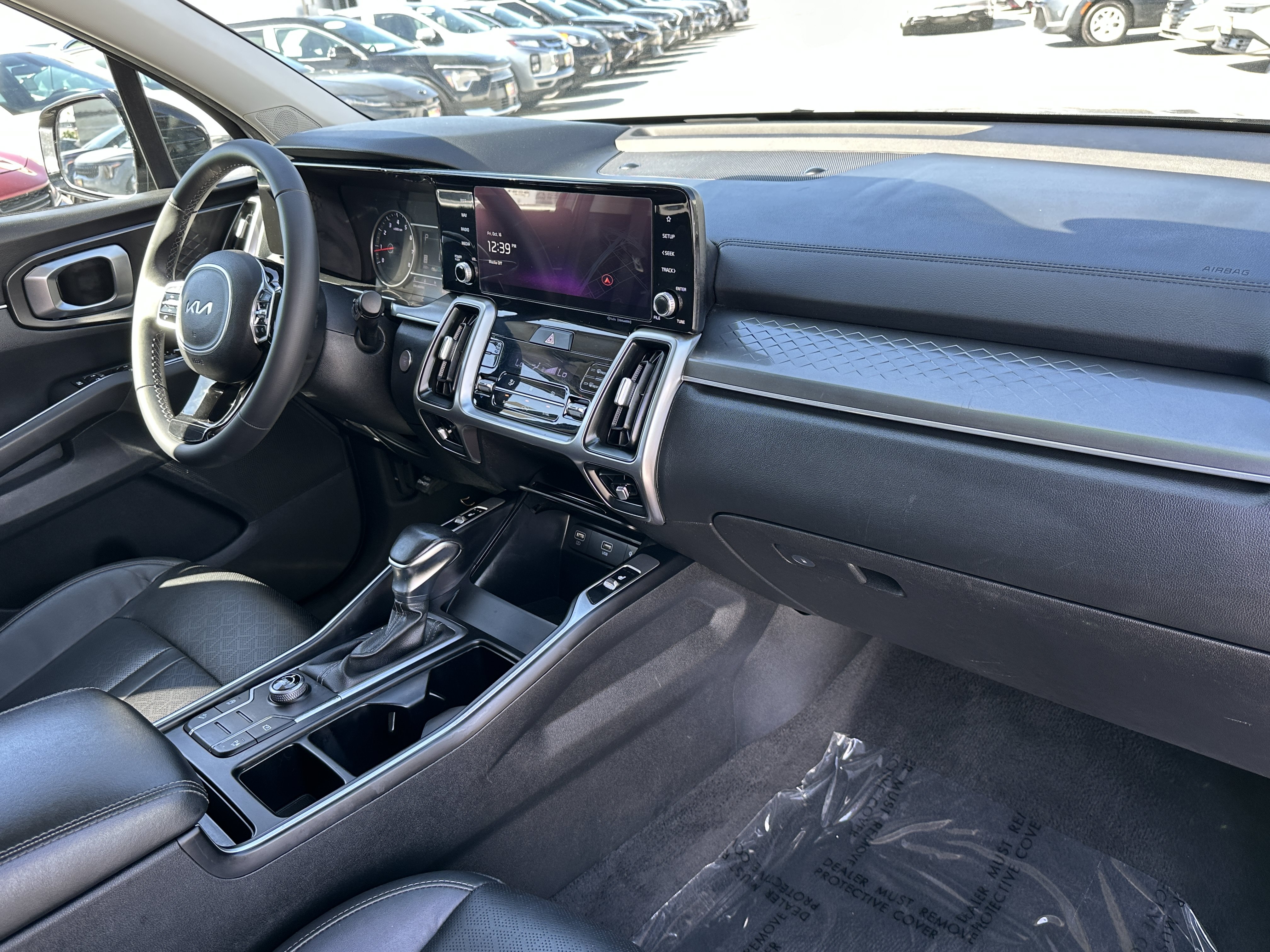 Certified 2023 Kia Sorento S FWD image 15