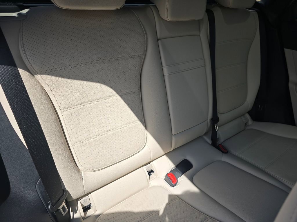 Certified 2026 Mercedes-Benz GLC 300 4MATIC image 23