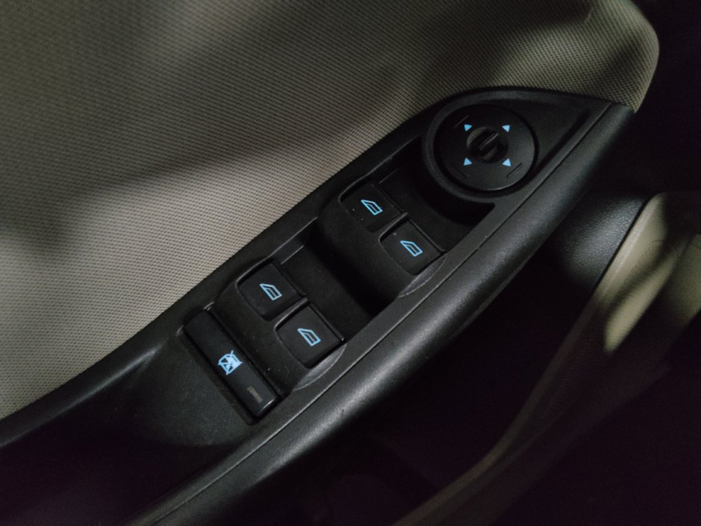 Used 2017 Ford Focus SE FWD image 26