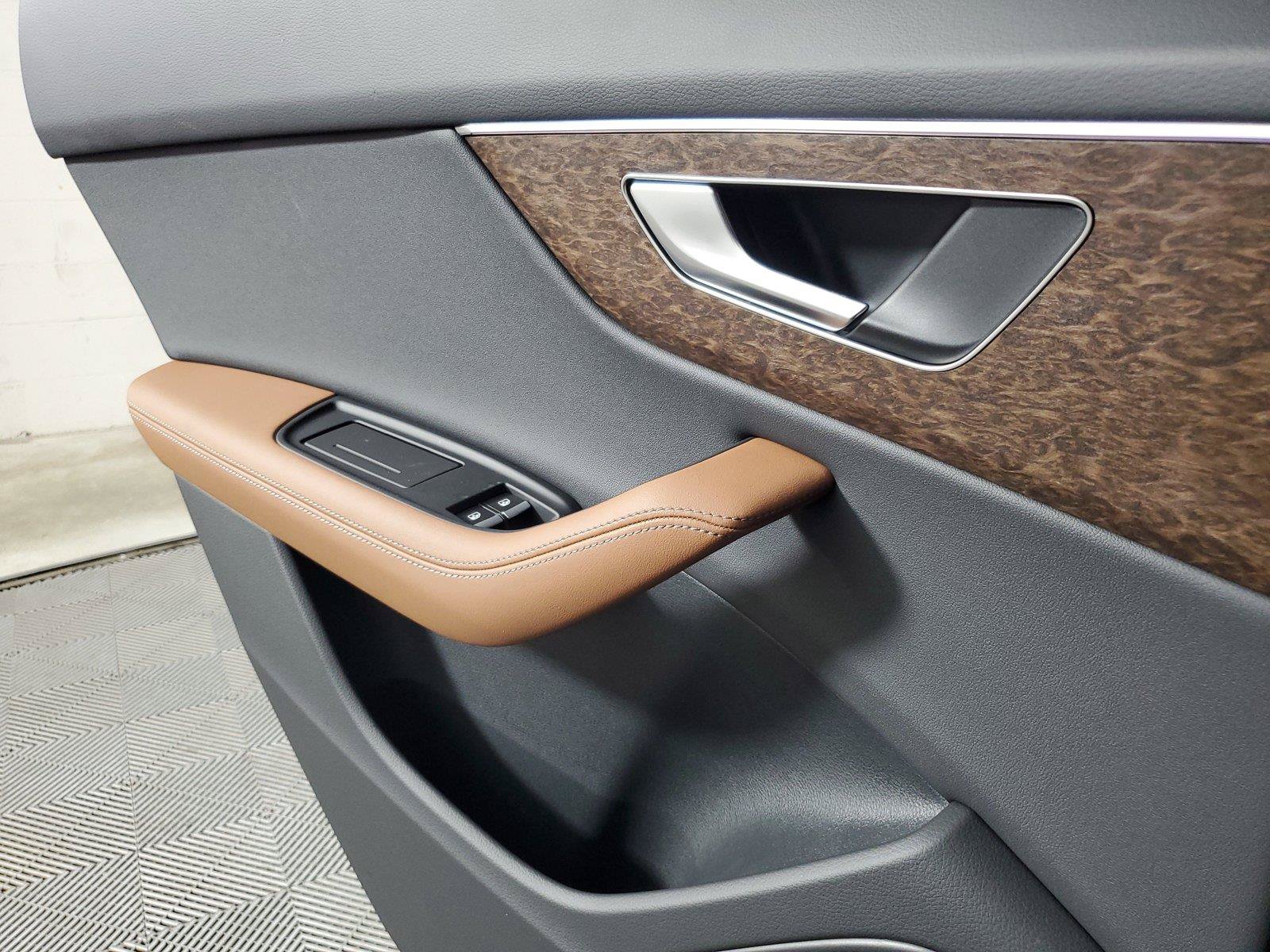 New 2026 Audi Q8 Premium Plus AWD/4WD image 18