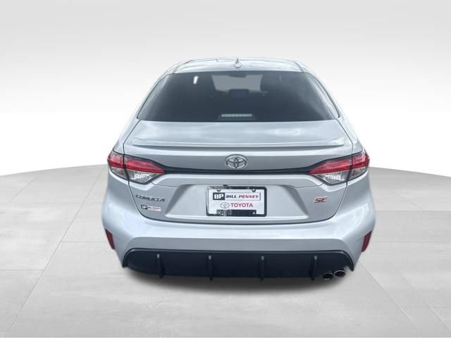 Used 2024 Toyota Corolla SE FWD image 4