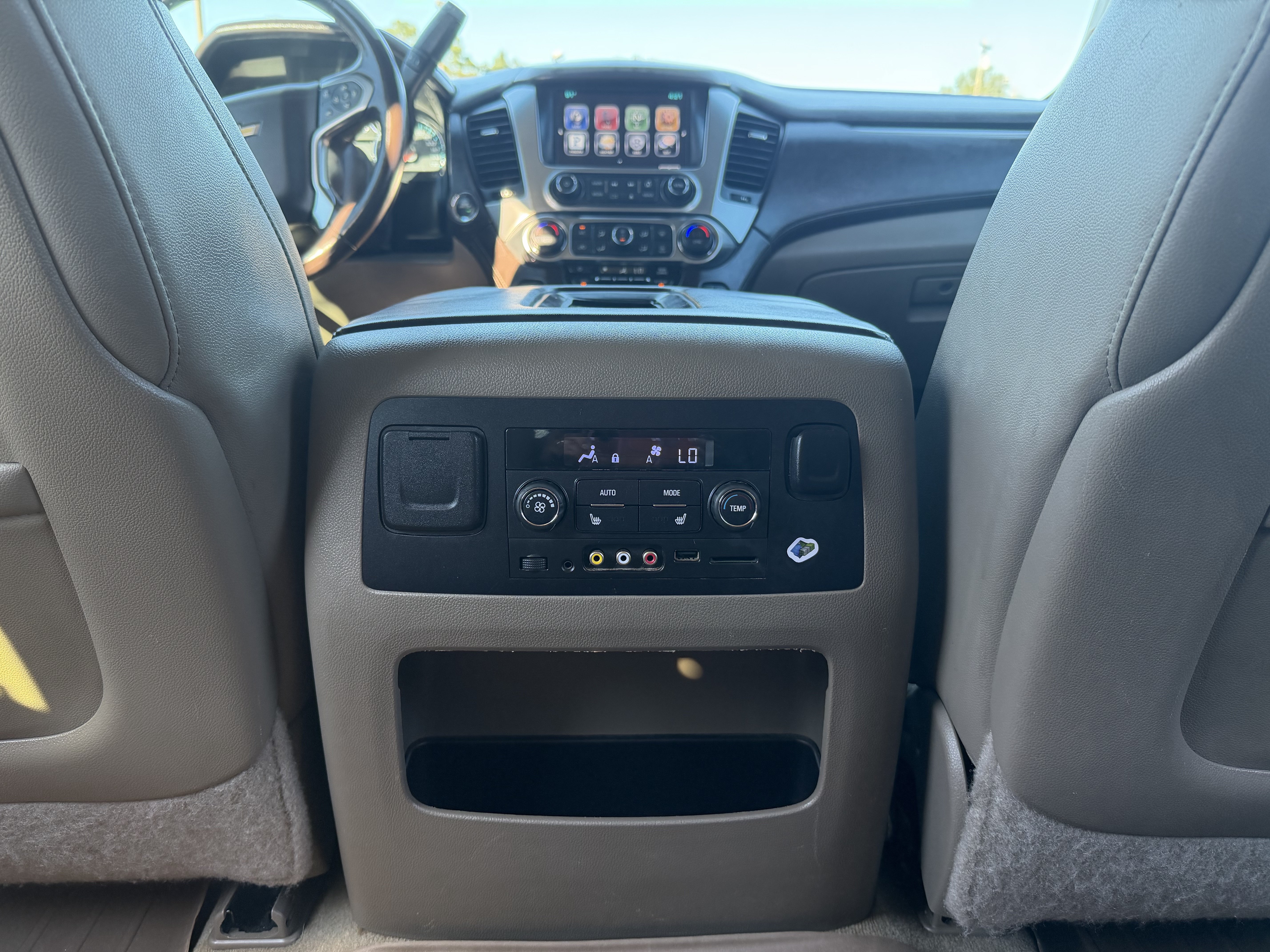 Used 2015 Chevrolet Tahoe LTZ RWD image 32