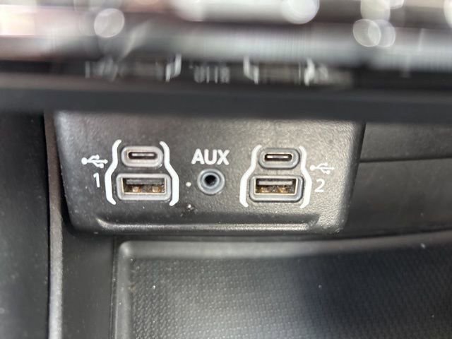 Used 2024 Dodge Durango GT AWD/4WD image 15