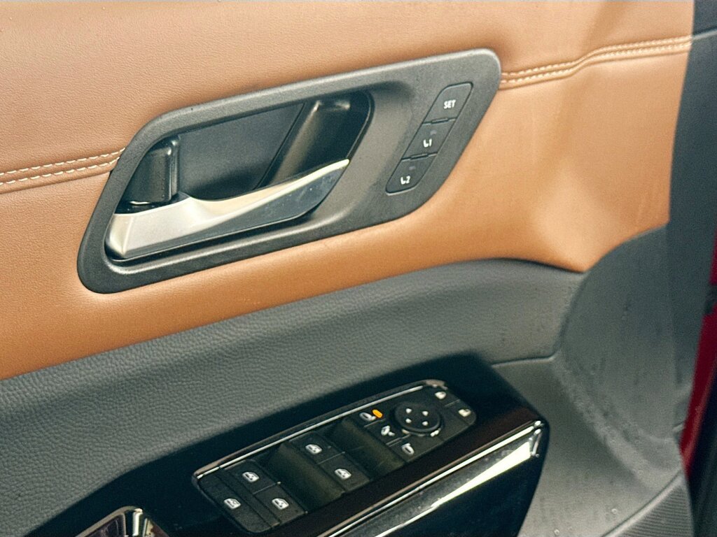 New 2026 Nissan Pathfinder Platinum AWD/4WD image 8