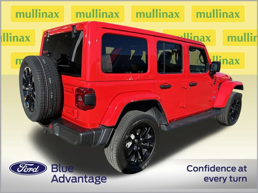Used 2022 Jeep Wrangler Unlimited Sahara 4xe image 2