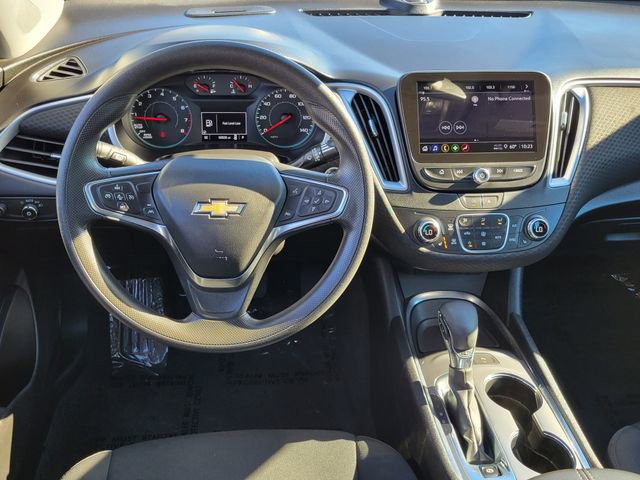 Used 2024 Chevrolet Malibu LT image 4