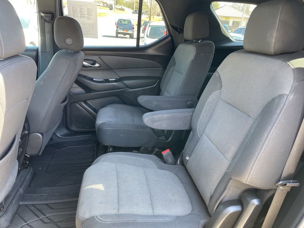 Used 2023 Chevrolet Traverse LT w/ LPO, Floor Liner Package image 11