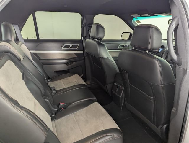 Used 2017 Ford Explorer XLT w/ Equipment Group 202A image 19