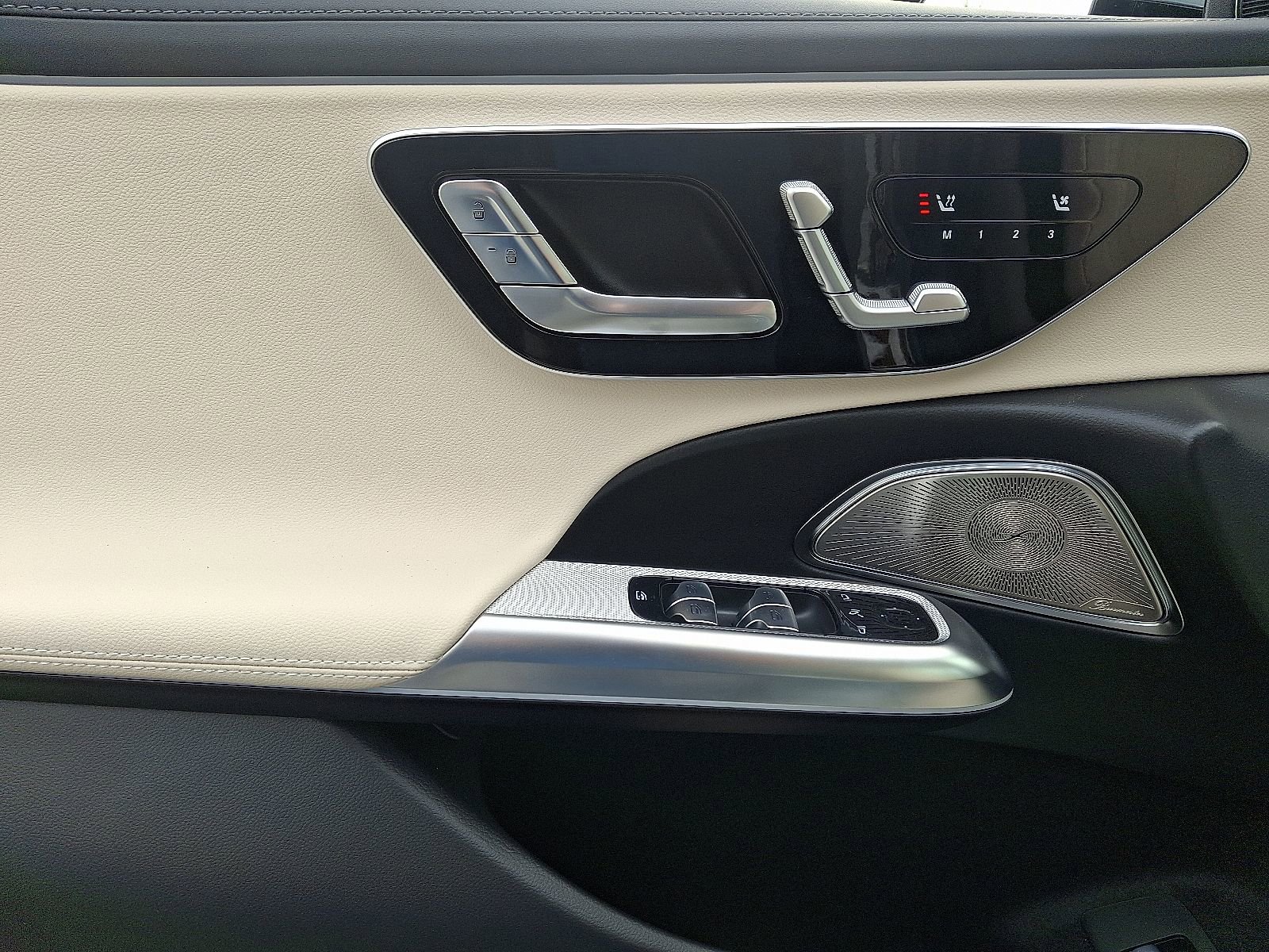 New 2026 Mercedes-Benz E 350 4MATIC Sedan image 8