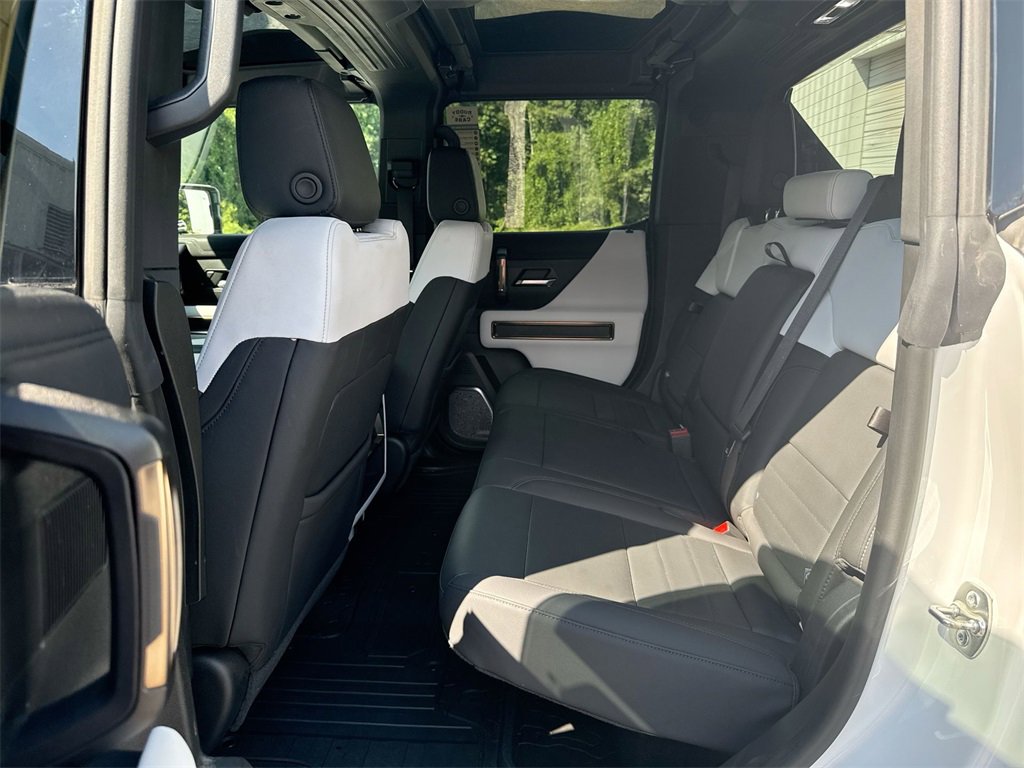 Used 2024 GMC Hummer EV 2X w/ Extreme Off-Road Package image 29