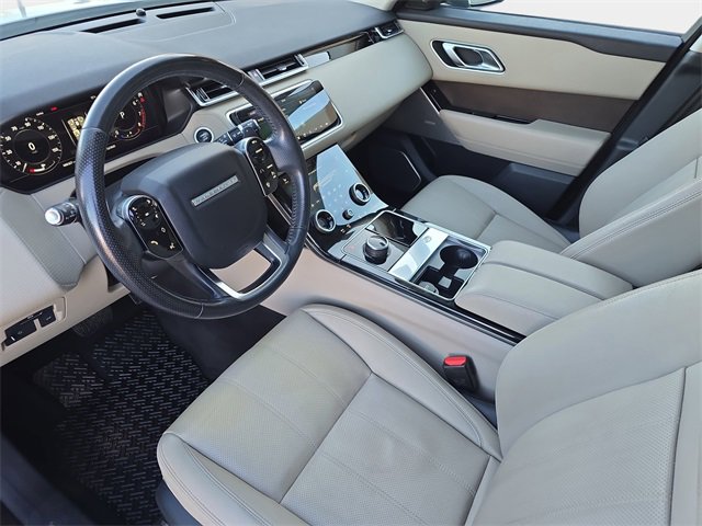 Used 2018 Land Rover Range Rover Velar S image 19