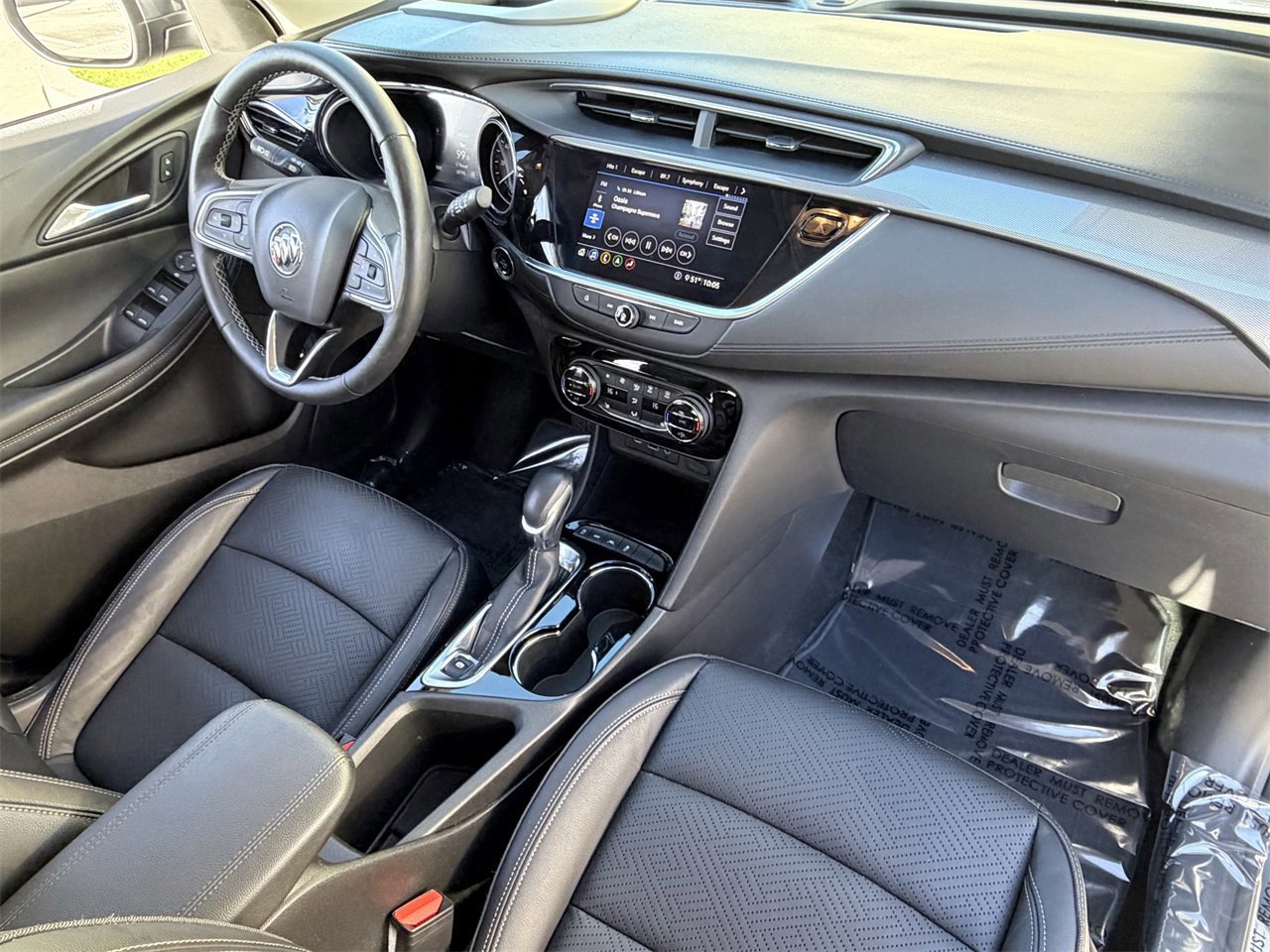 Used 2020 Buick Encore GX Essence w/ Experience Buick Package image 12