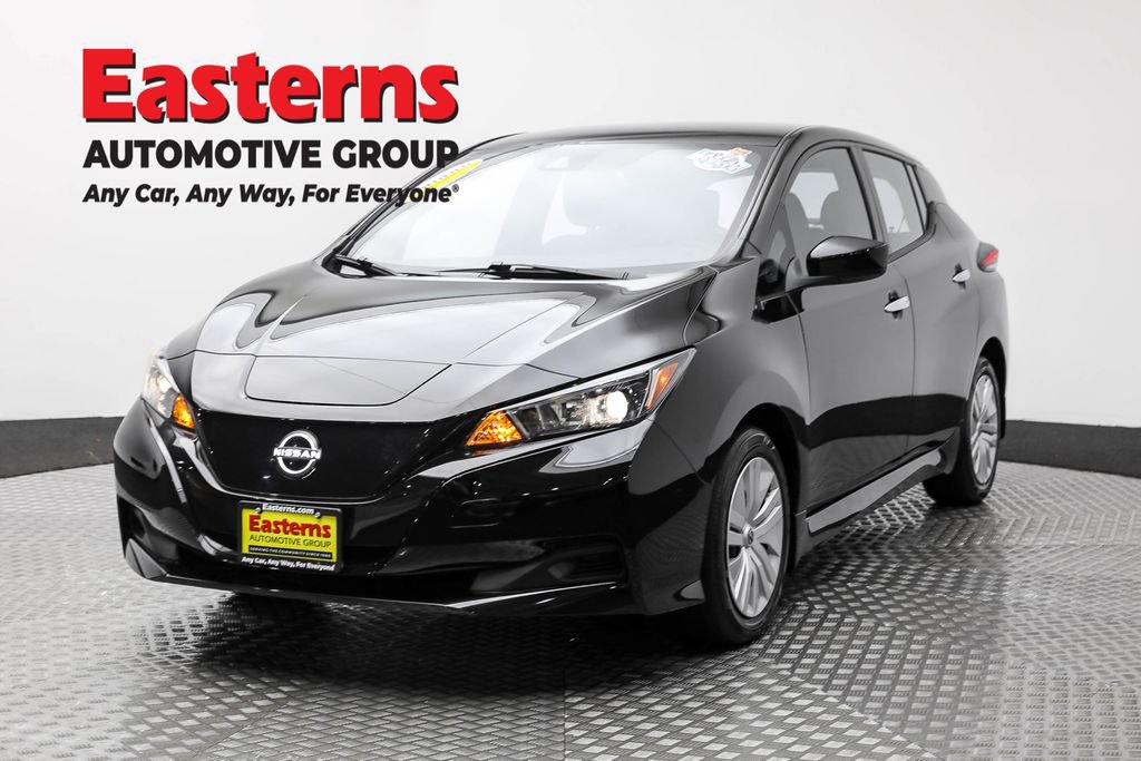 Used 2023 Nissan Leaf S image 1