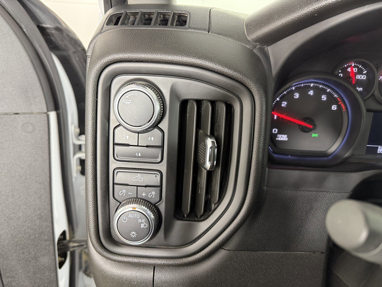 Used 2023 GMC Sierra 2500 Pro image 19