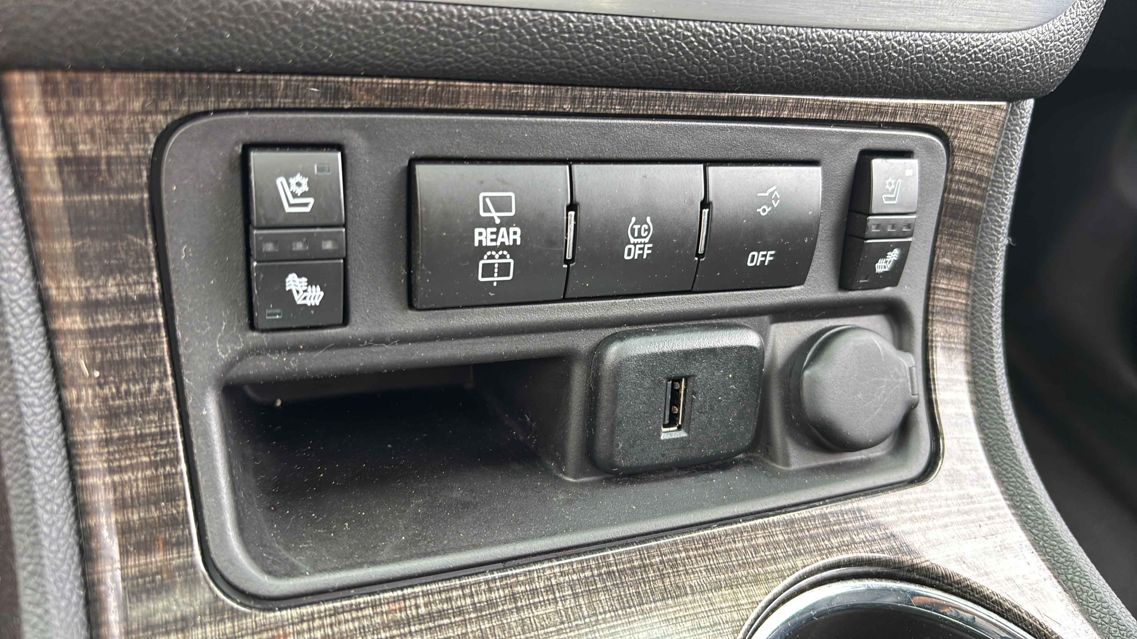 Used 2017 GMC Acadia Limited SLT FWD image 25