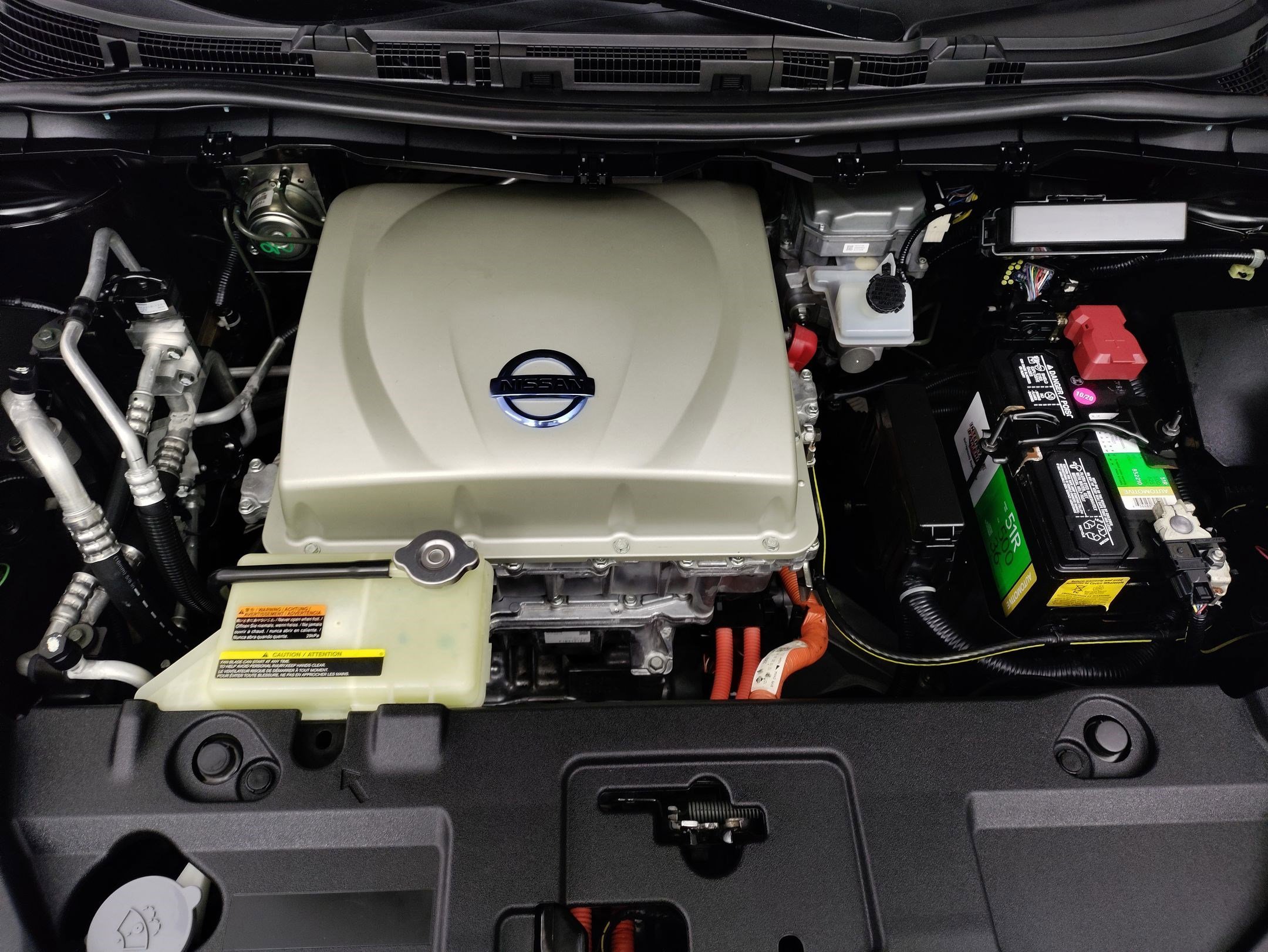 Used 2015 Nissan Leaf SL w/ Premium Package image 36