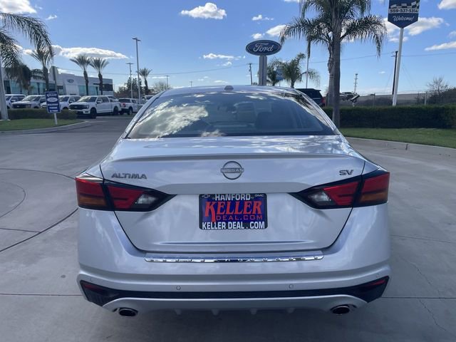 Used 2023 Nissan Altima 2.5 SV w/ SV Premium Package image 7