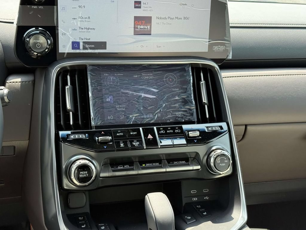 New 2026 Lexus LX 700h Luxury AWD/4WD image 14