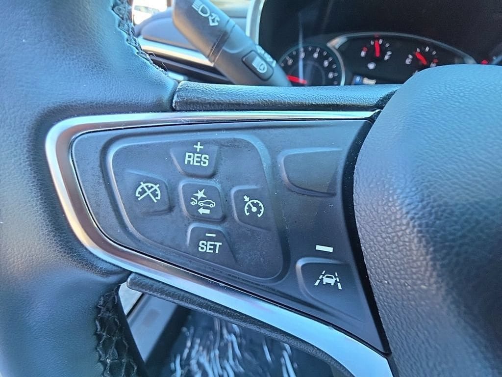 Used 2024 Chevrolet Equinox LT AWD/4WD image 15