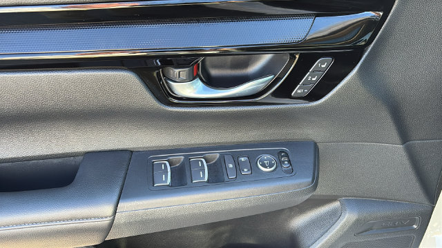 Used 2026 Honda CR-V EX-L image 9
