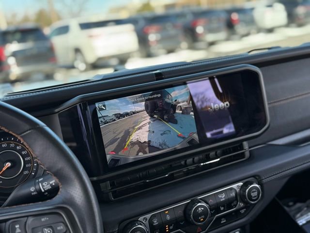 Used 2024 Jeep Gladiator Mojave w/ Convenience Group image 3